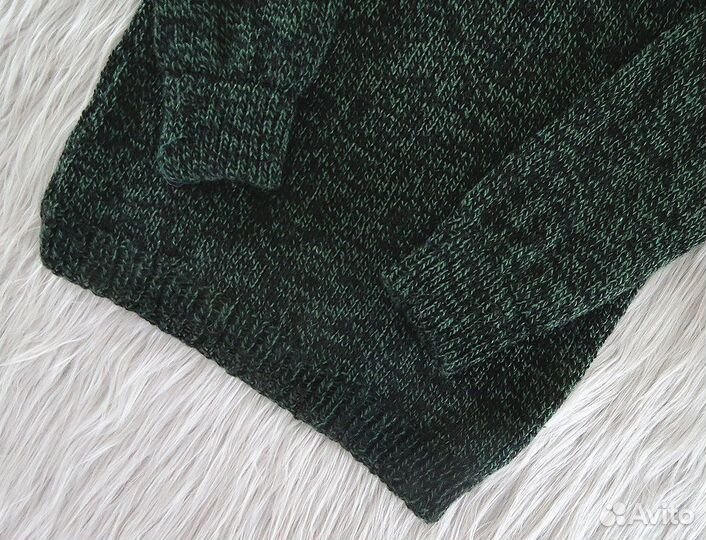 Легкий свитер с капюшоном (№818)