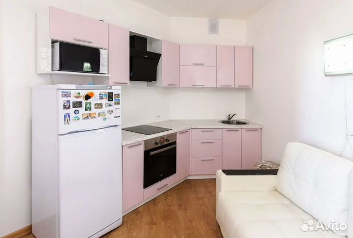 Кухня розовая угловая на заказ