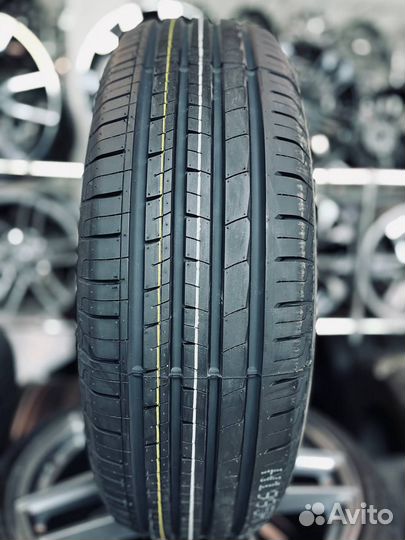 Windforce CatchFors H/P 215/60 R16