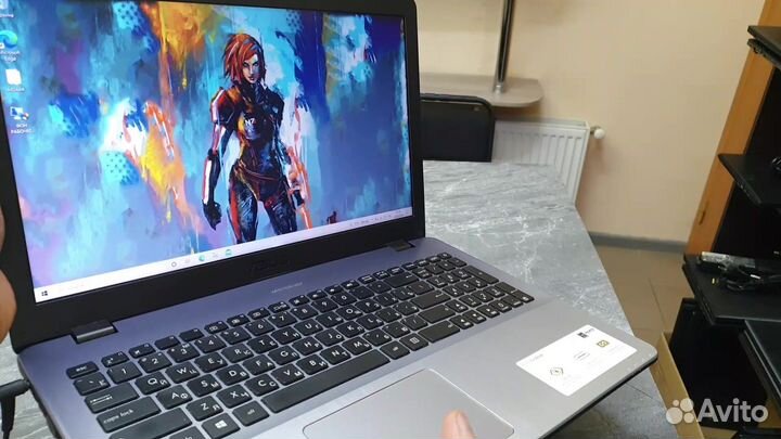 Ноутбук Asus / Nvidia 940mx / Intel core i3