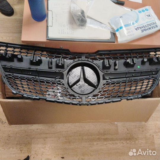 Решетка радиатора Mercedes GLK 204 рест