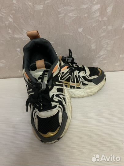 Кроссовки 34р