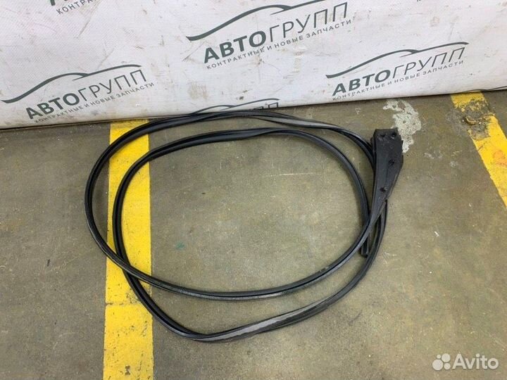 Уплотнитель двери передний правый Land Rover Range