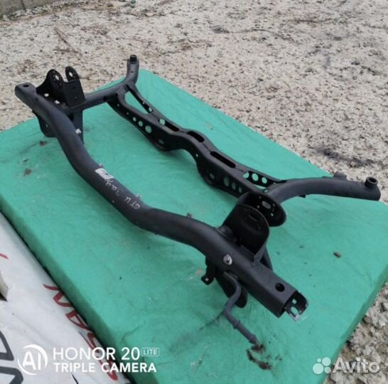 Подрамник задний skoda yeti 1,2