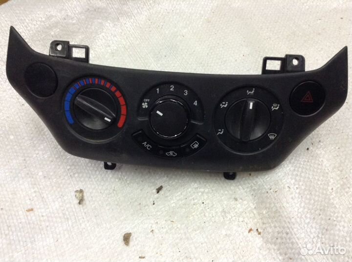 Блок управления отопителем Шевроле Авео т250 разбо