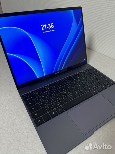 Huawei MateBook 13 NoteBook HN-W29R