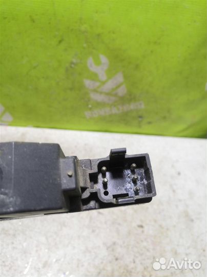 Активатор замка багажника бмв Е34