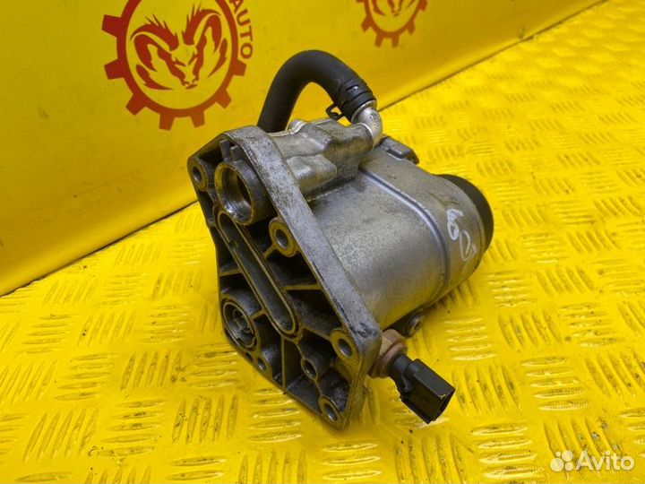 Кронштейн масляного фильтра Chrysler Voyager