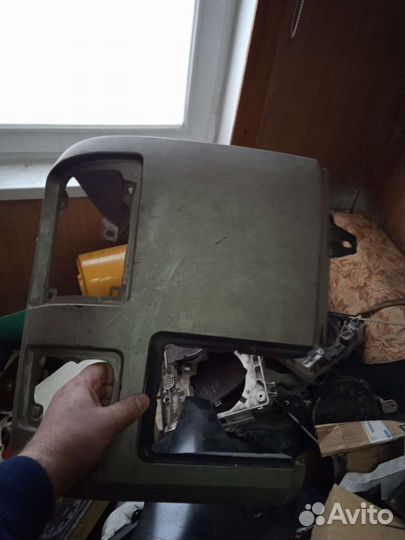 Щека кабины ветровик хино рейнджер, hino