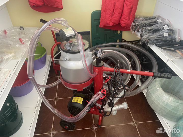 Доилный аппарат для доения 2-ух коз