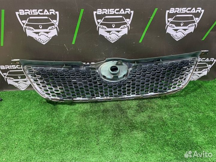 Решетка радиатора Toyota Corolla Fielder ZZE123