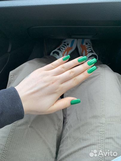 Модель на маникюр