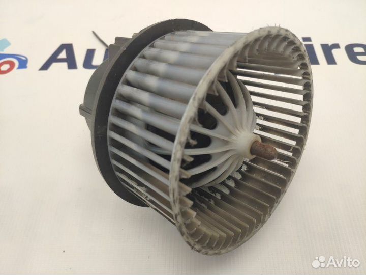 Моторчик печки Volvo S80 D5244T5 2007