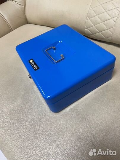 Ящик для денег, ценностей, печатей