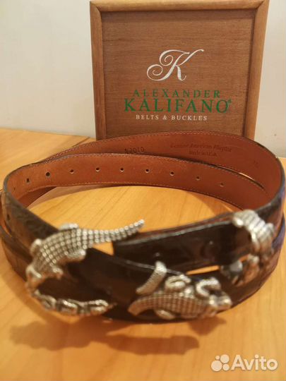 Ремень из кожи аллигатора с серебряной пряжкой