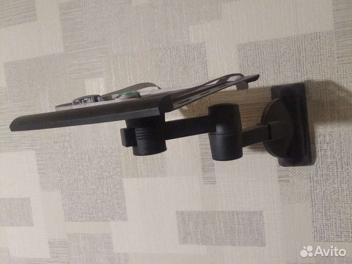 Кронштейн для колонок