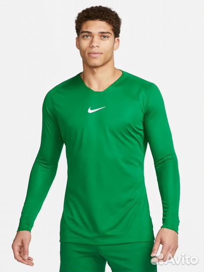 Спортивный лонгслив nike dri fit