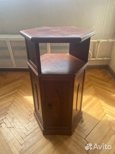 Тумба прикроватная
