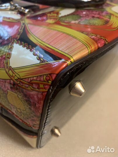 Сумка лаковая