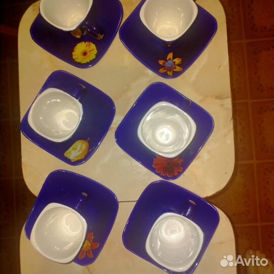 Набор из шести кофейных чашек с блюдцами