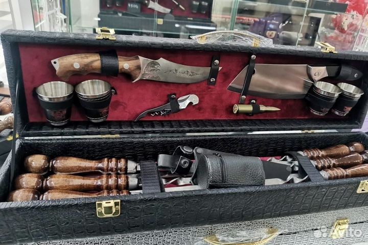 Подарочный шашлычный набор для пикника