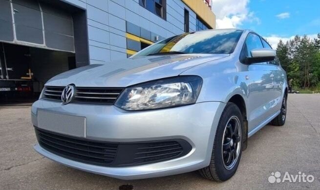 Volkswagen Polo 1.6 AT, 2013, 72 700 км