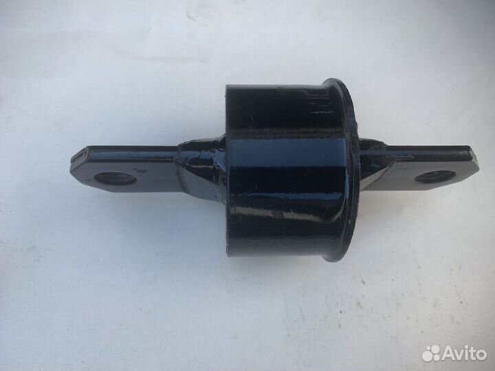 Саленблок заднего продольного рычага Mazda 3 Ford