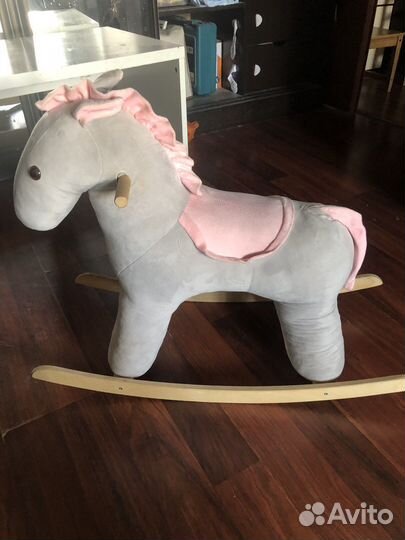 Детская качалка лошадь