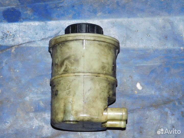 Бачек гура рено мастер 2