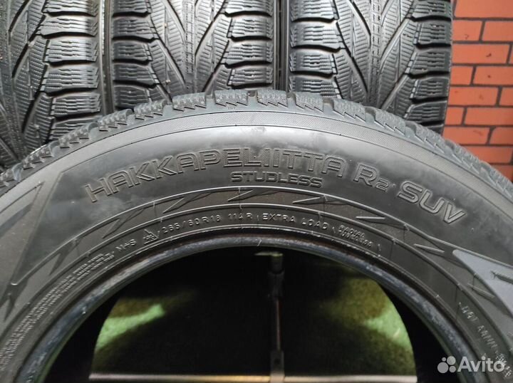 Nokian Tyres Hakkapeliitta R2 SUV 265/60 R18 114R