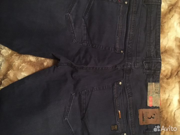 Джинсы новые Regass