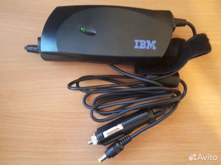 Автомобильный адаптер питания для ноутбука