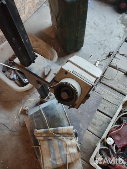 Фотоувеличитель таврия