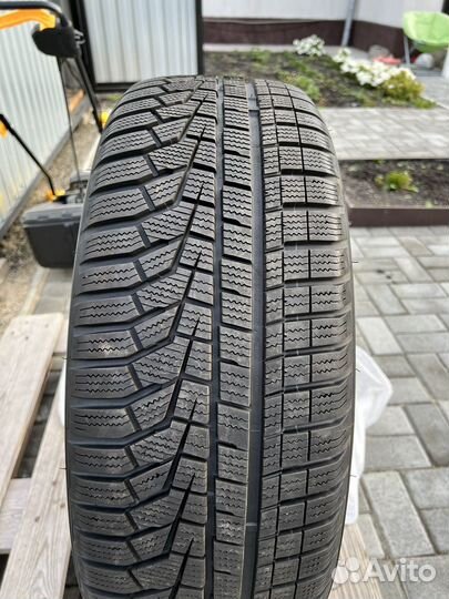 Hankook Winter I'Cept Evo2 W320A SUV 225/60 R18 104H