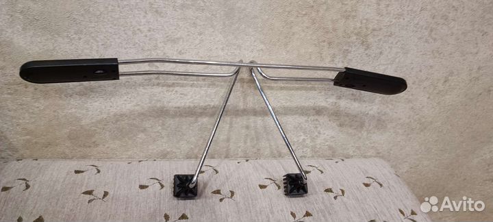 Вешалка автомобильная