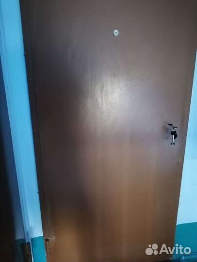Дверь входная железная / бу