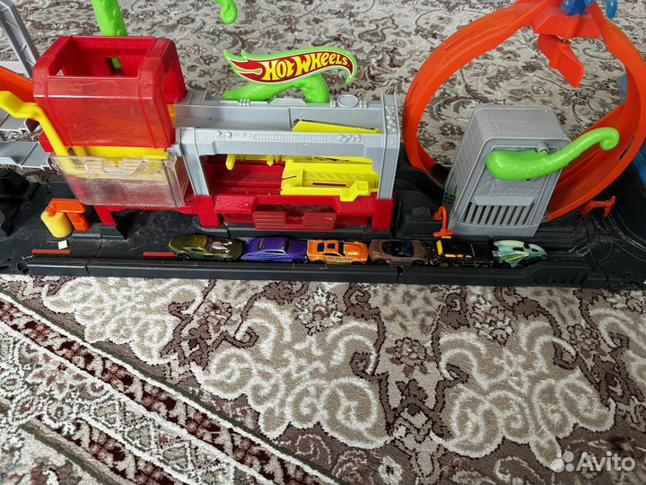 Hotwheels сити мойка с осьминогом
