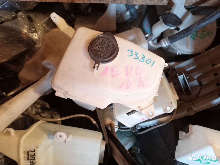 Бачок омывателя Тойота спринтер марино