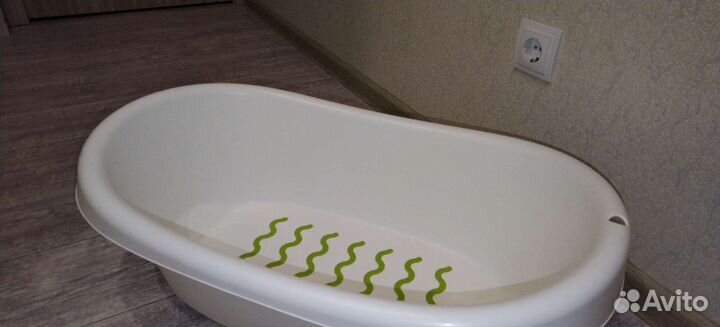 Ванночка для купания с горкой