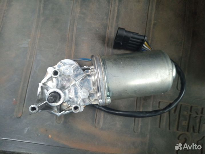 Моторчик стеклоочистителя priora