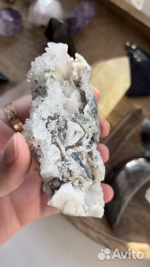 Кварц с пиритом