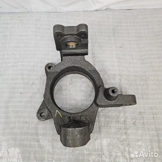 Кулак поворотный передний левый Газ Соболь 4Х4