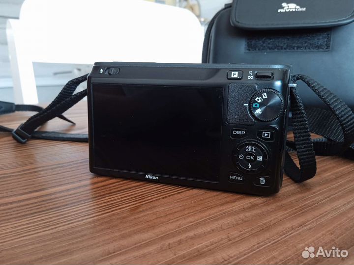 Фотоаппарат Nicon j1