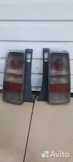 Переданы и задний фонарь toyota Bb
