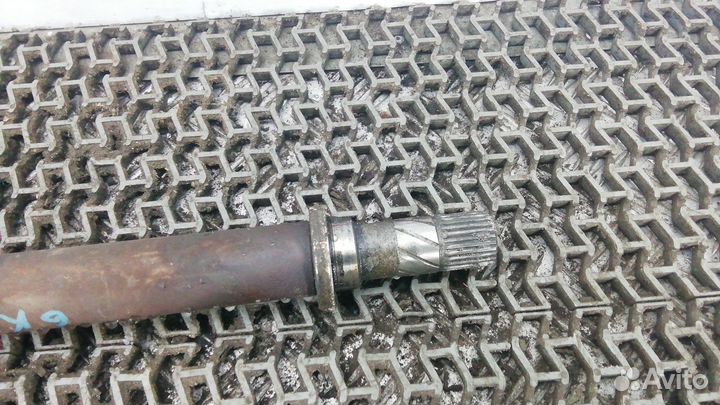 Полуось передняя правая (приводной вал, шрус)