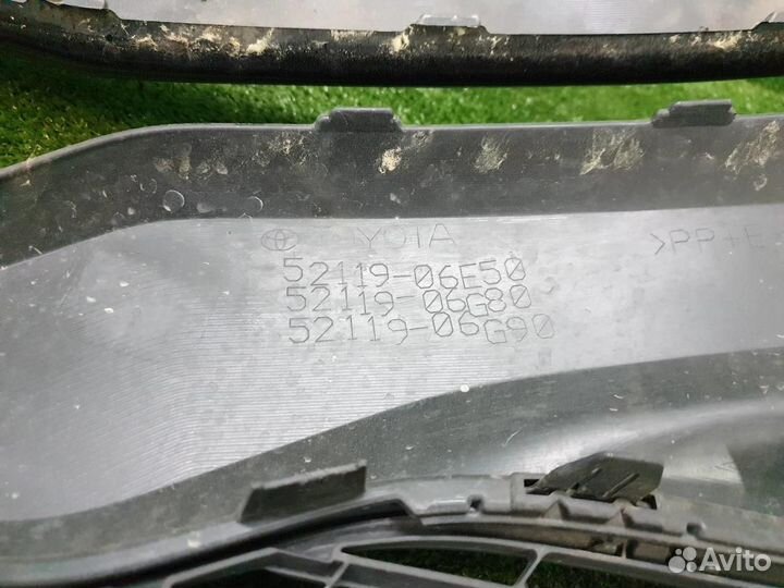 Бампер передний Toyota Camry