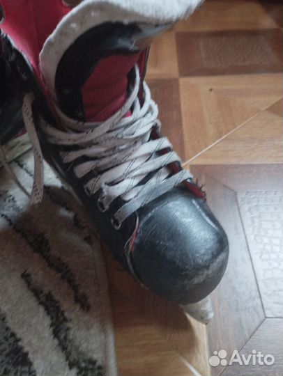 Продам хоккейные коньки Bauer vapor