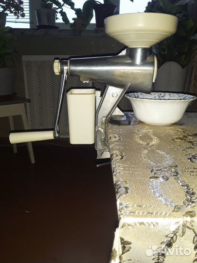 Соковыжималка ручная