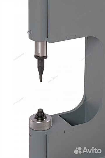 Станок для заклепки тормозных колодок