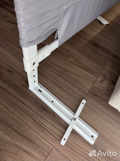 Защитный барьер для кровати